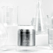 KRX Aesthetics MELA DEFENSE WHITENING CREAM Отбеливающий интенсив-крем с 5 % Транексамовой кислотой и 3% ингибитором Тирозиназы RiFerm-NPG 50 г